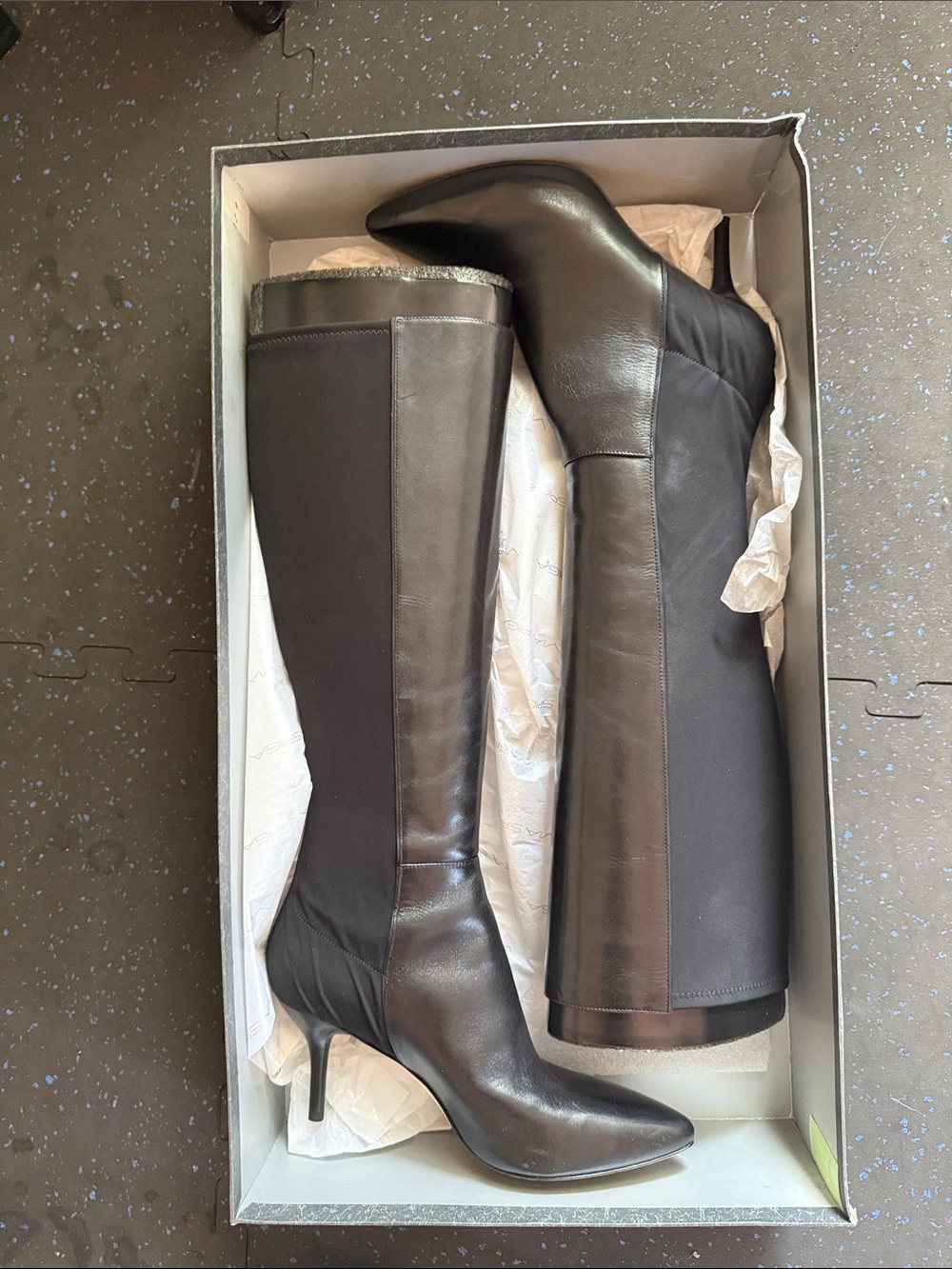 Via Spiga Women's Black Knee-High Pointed Toe Stiletto Boots size 8